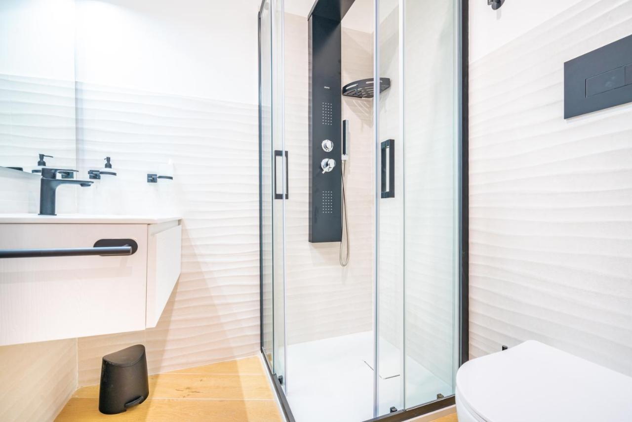 Sunscape Rooms Cagliari City Center Buitenkant foto
