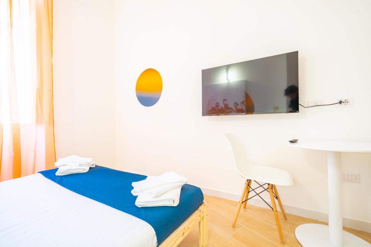 Sunscape Rooms Cagliari City Center Buitenkant foto