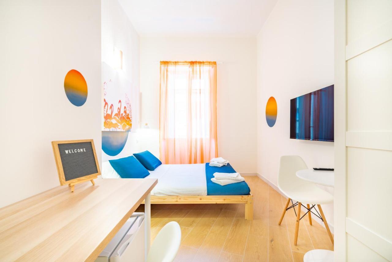 Sunscape Rooms Cagliari City Center Buitenkant foto