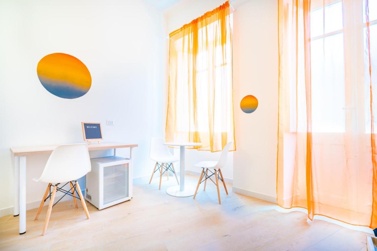 Sunscape Rooms Cagliari City Center Buitenkant foto