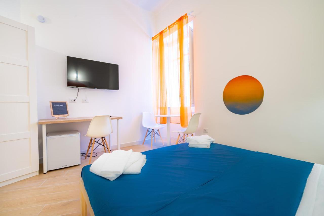 Sunscape Rooms Cagliari City Center Buitenkant foto