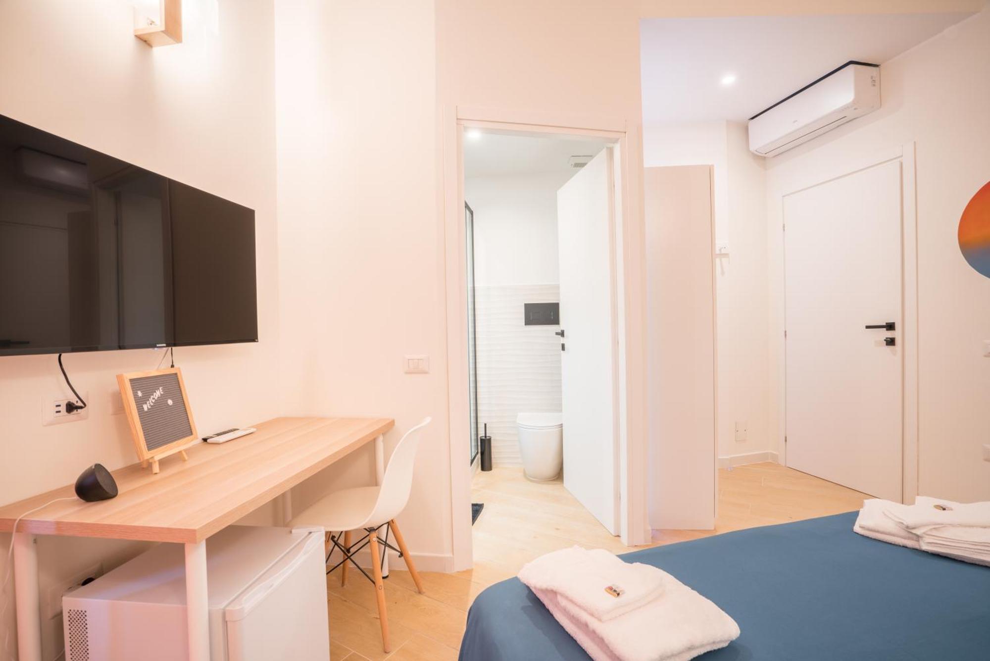 Sunscape Rooms Cagliari City Center Buitenkant foto