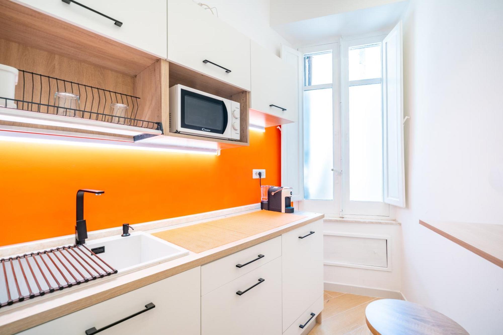 Sunscape Rooms Cagliari City Center Buitenkant foto